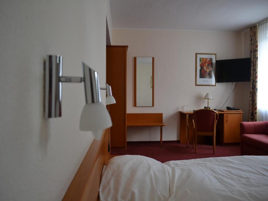 莱茵河-奥特斯塔德特德酒店 客房 照片